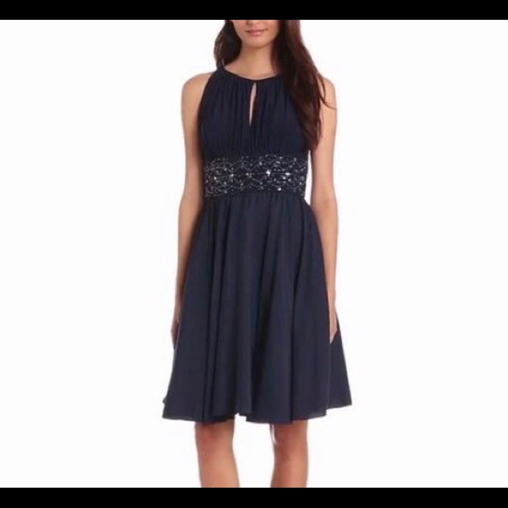 Jessica Howard Keyhole Dress Size 16